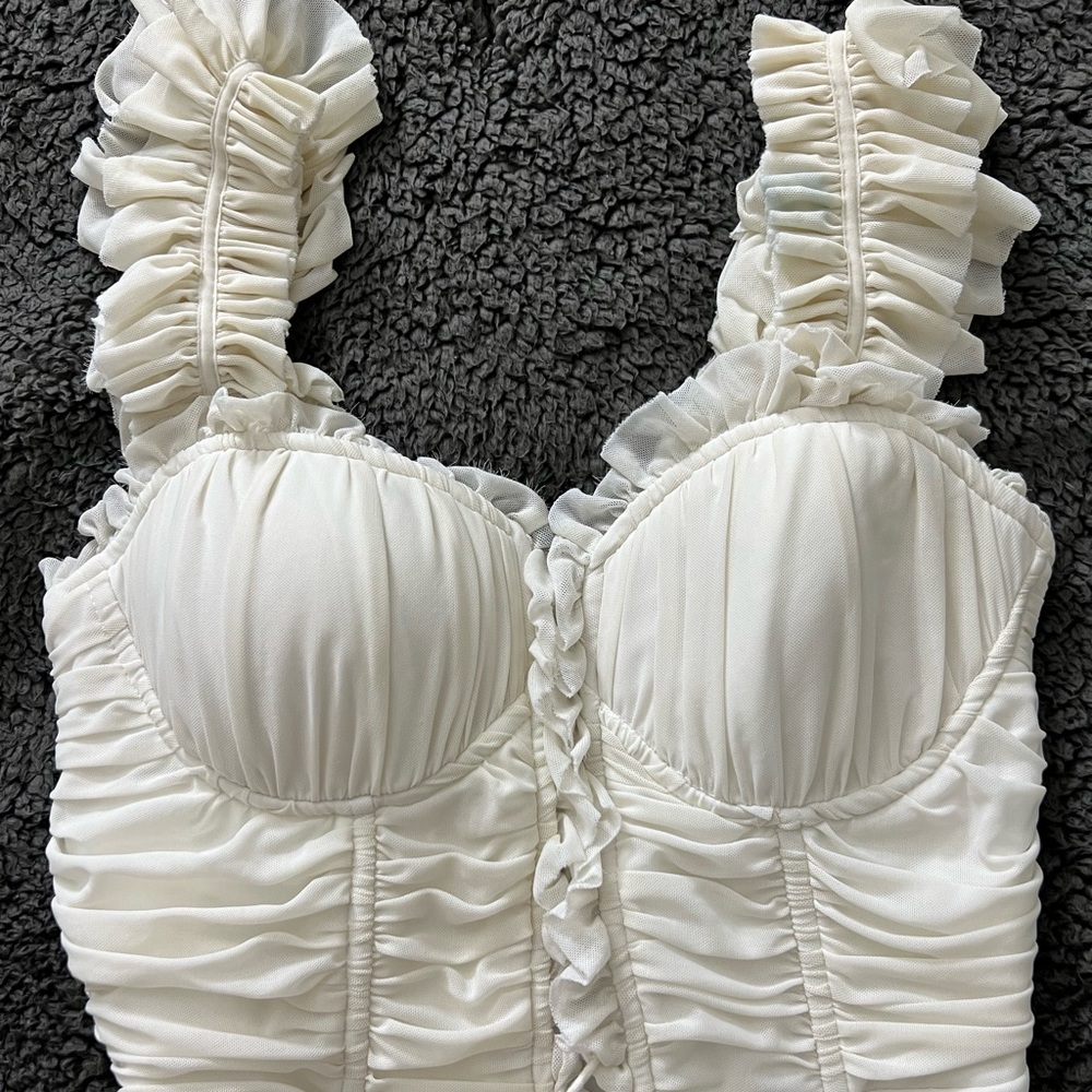 WHITE FASHION NOVA RUFFLE MINI DRESS - Picture 2 of 6